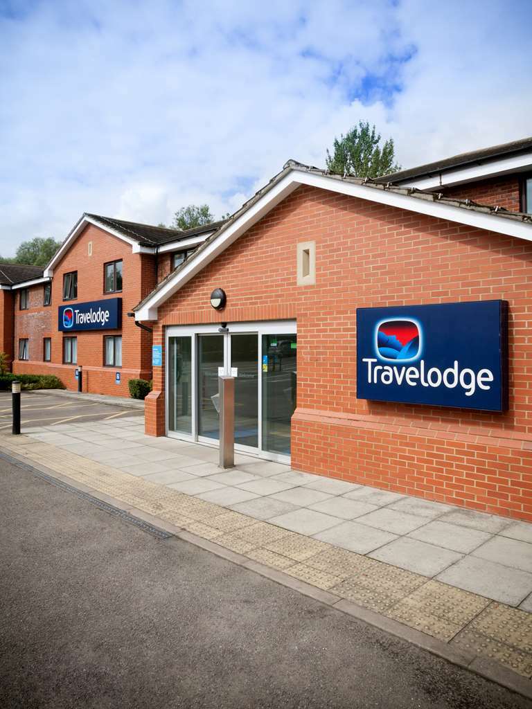 Travelodge บักกิงแฮม ภายนอก รูปภาพ